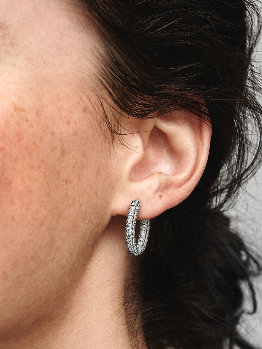 Argolas Fila Única Pavé Prata