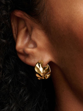 Argolas Onduladas Revestimento de ouro 14k