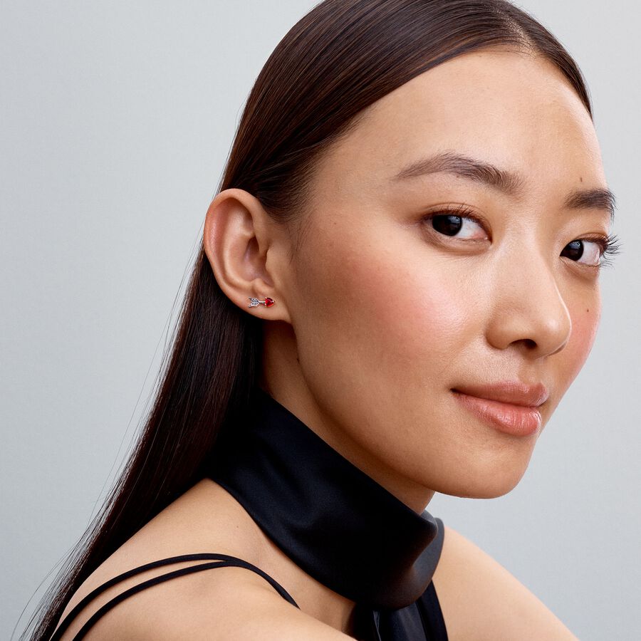 Brincos Espigão Coração Flecha e Vidro Murano