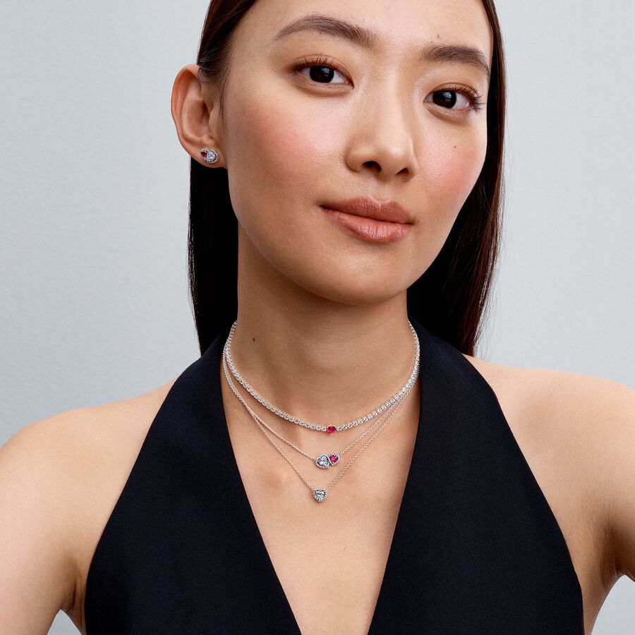 Brincos Espigão Corações Auréola