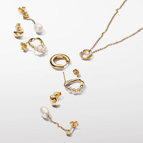 Colar de pérolas de cultura de água doce tratadas e círculo pavé com forma orgânica