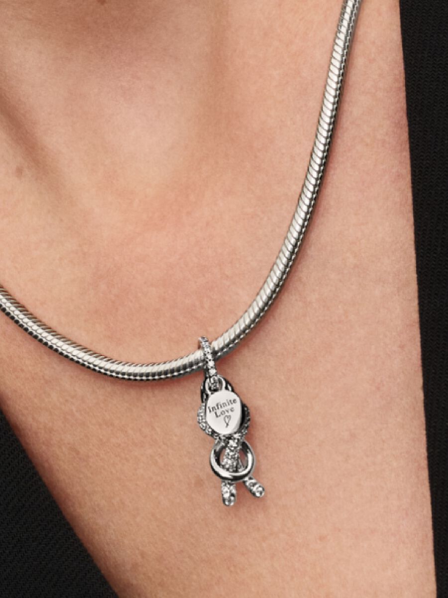 Conta Pendente Nó Infinito Pavé Prata